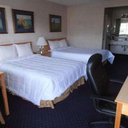 Econo Lodge Inn & Suites Central Medford Extérieur photo