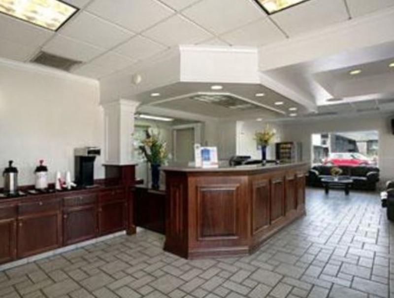 Econo Lodge Inn & Suites Central Medford Intérieur photo
