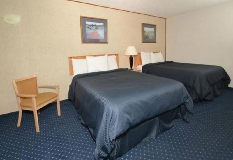 Econo Lodge Inn & Suites Central Medford Extérieur photo